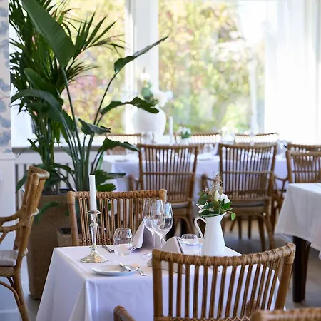 Troense Hotel
